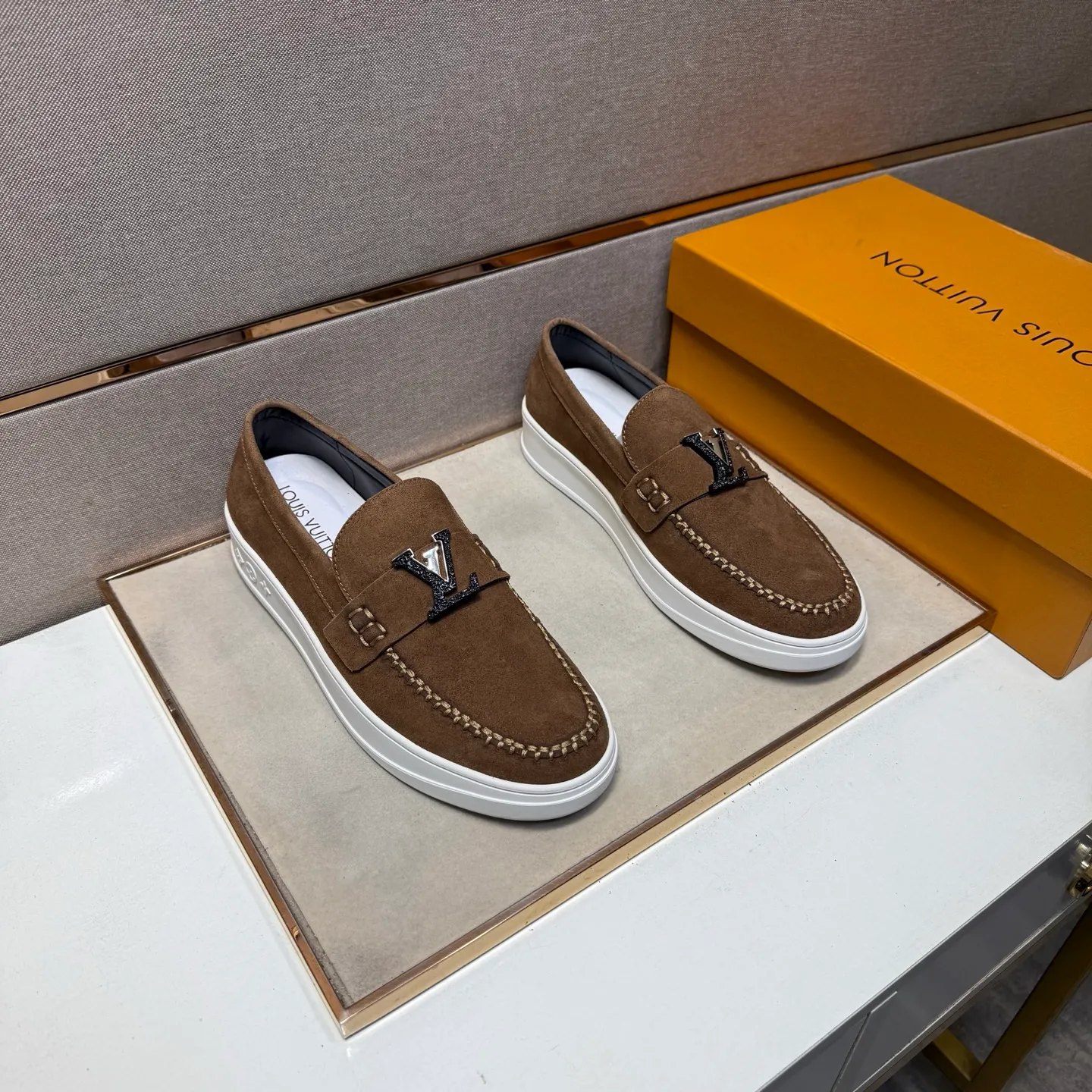 Men's men's shoes 💰pp442【LV～】men's casual shoes 2025z cabinet sales simultaneously 🔶Size: 38-44#️⃣ 🔷3 colors🔜The upper is made of multi-material splicing ➕Genuine leather lining, comfortable and breathable, sole: original comfortable and wear-resistant outsole, ⚠️real thing📱photographed🎬real thing is better📢📢📢